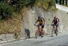 Doo kommd joo noch so e Begge mid Wasser Doo kommd joo noch so e Begge mid Wasser