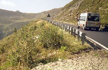 Doo owwe steht joo a ganz klään Heißje Doo owwe steht joo a ganz klään Heißje