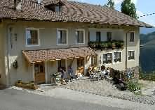 Die doo Dochder iss awwer aa hibsch. Die doo Dochder iss awwer aa hibsch.