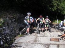 Doo is ewe �nner  logger mit Badelaadsche hochgekurbeld